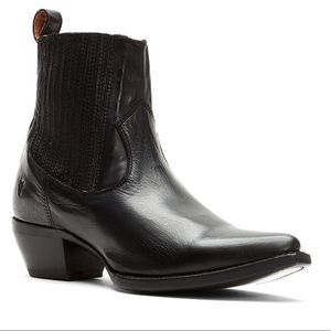Frye Sasha Chelsea Black Leather Booties 7B/37EU